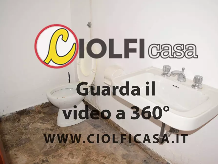 Immagine 5 di Locale commerciale in affitto  a Sant'apollinare