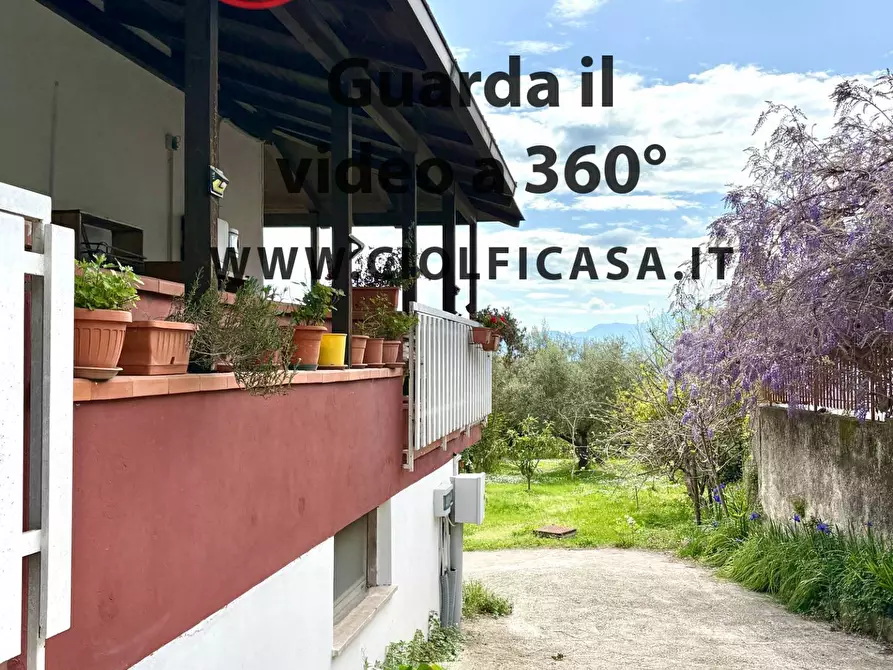 Immagine 3 di Villa in vendita  a Cassino
