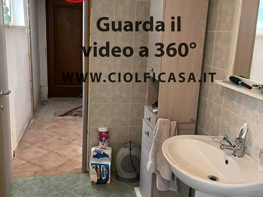 Immagine 27 di Villa in vendita  a Cassino