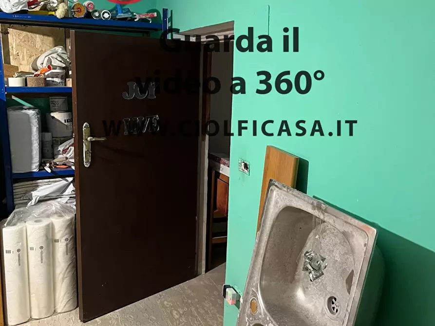 Immagine 31 di Villa in vendita  a Cassino
