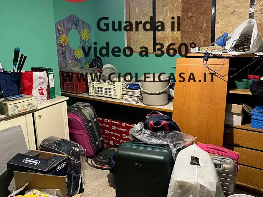 Immagine 32 di Villa in vendita  a Cassino