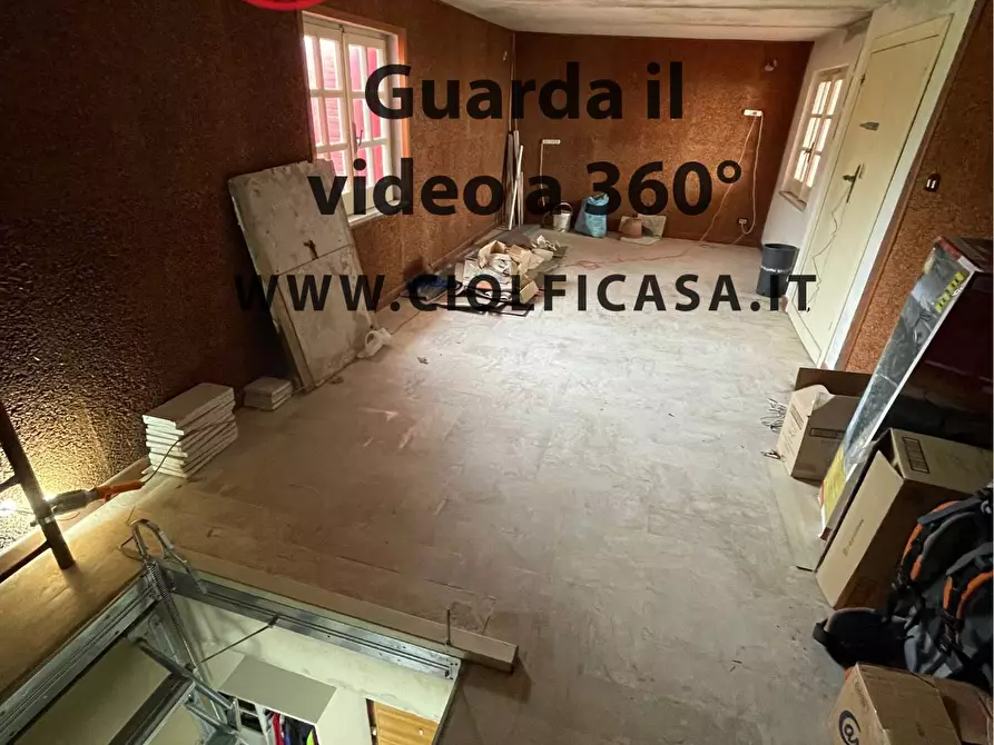 Immagine 51 di Villa in vendita  a Cassino