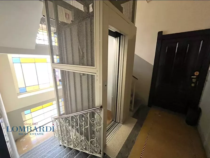 Immagine 2 di Appartamento in vendita  in Viale Francesco Crispi 3 a Milano