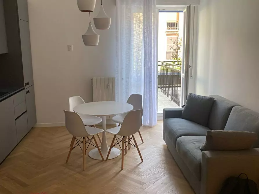 Immagine 4 di Appartamento in affitto  in Via Bramante 35 a Milano