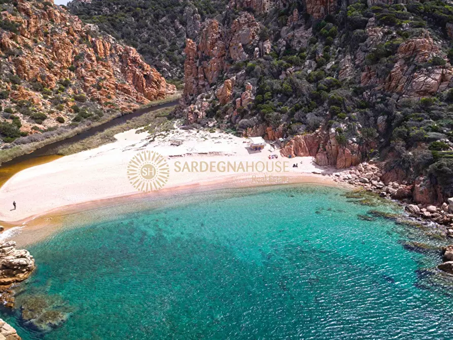 Immagine 14 di Appartamento in vendita  in Loc. Costa Paradiso a Trinità D'agultu E Vignola