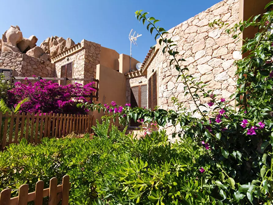 Villa in vendita in via la serrera d25 a Trinità D'agultu E Vignola