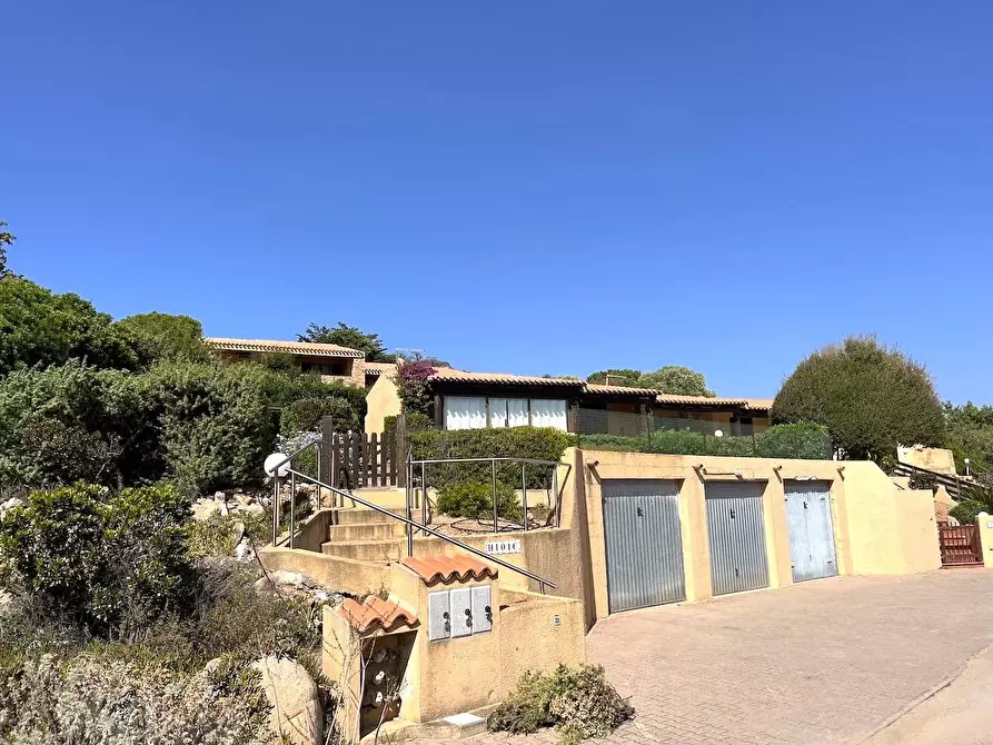 Immagine 2 di Villetta a schiera in vendita  a Trinità D'agultu E Vignola