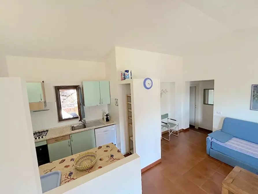 Immagine 12 di Villetta a schiera in vendita  a Trinità D'agultu E Vignola