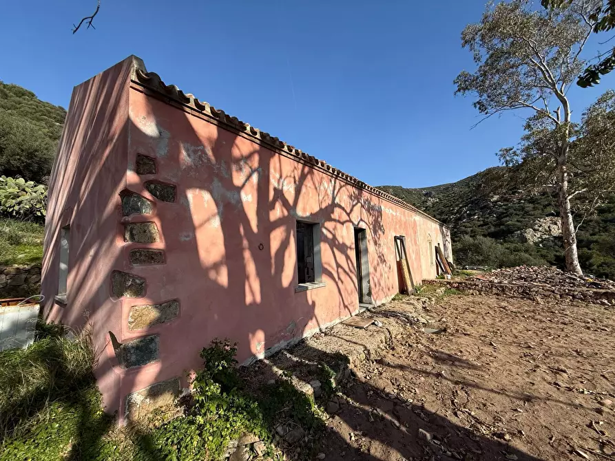 Immagine 1 di Rustico / casale in vendita  a Viddalba