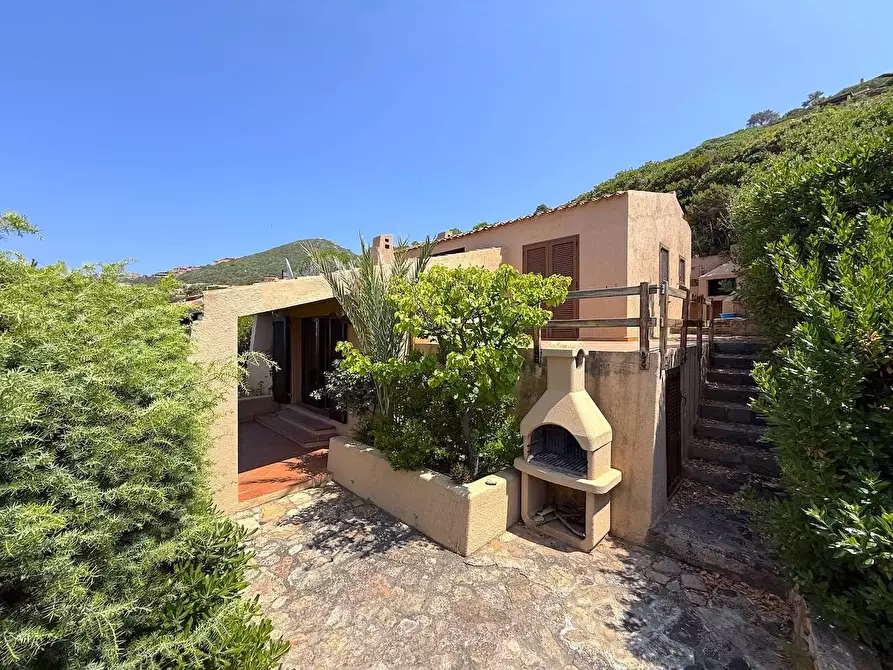 Immagine 1 di Villa in vendita  in Loc. Costa Paradiso a Trinità D'agultu E Vignola