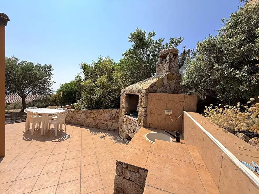 Immagine 10 di Villa in vendita  a Trinità D'agultu E Vignola