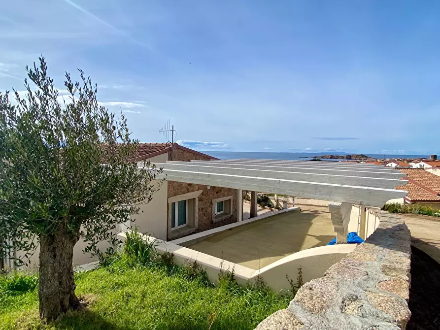 Immagine 1 di Villa in vendita  in Isola Rossa a Trinità D'agultu E Vignola