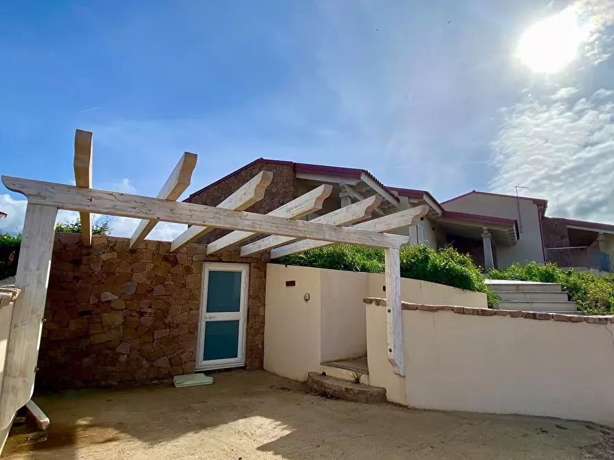 Immagine 12 di Villetta a schiera in vendita  in isola rossa a Trinità D'agultu E Vignola