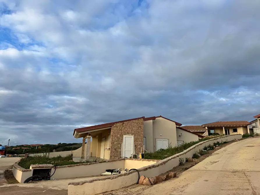 Immagine 6 di Villetta a schiera in vendita  in isola rossa a Trinità D'agultu E Vignola