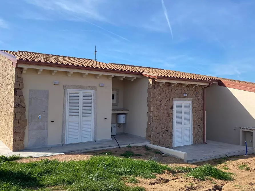 Immagine 6 di Casa semindipendente in vendita  in Isola Rossa a Trinità D'agultu E Vignola