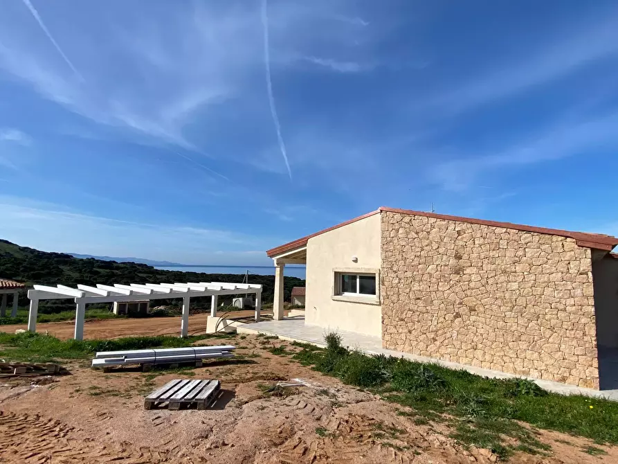 Immagine 1 di Casa semindipendente in vendita  in Isola Rossa a Trinità D'agultu E Vignola