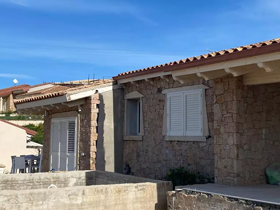 Immagine 11 di Casa semindipendente in vendita  in Isola Rossa a Trinità D'agultu E Vignola