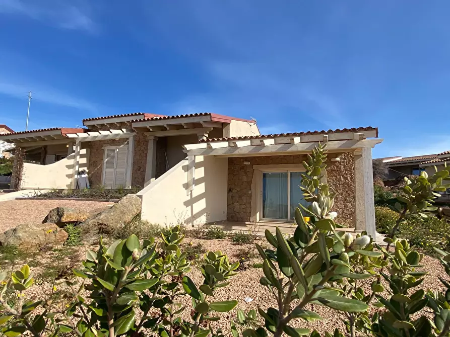 Immagine 3 di Casa semindipendente in vendita  in Isola Rossa a Trinità D'agultu E Vignola