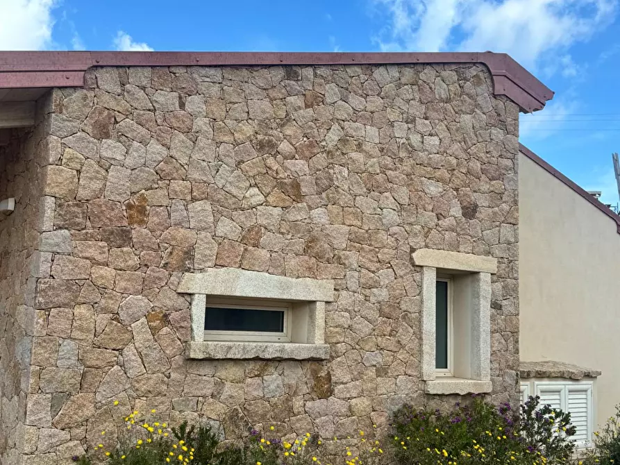 Immagine 4 di Villa in vendita  a Trinità D'agultu E Vignola