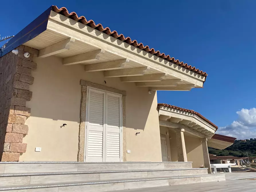 Immagine 12 di Villetta a schiera in vendita  a Trinità D'agultu E Vignola