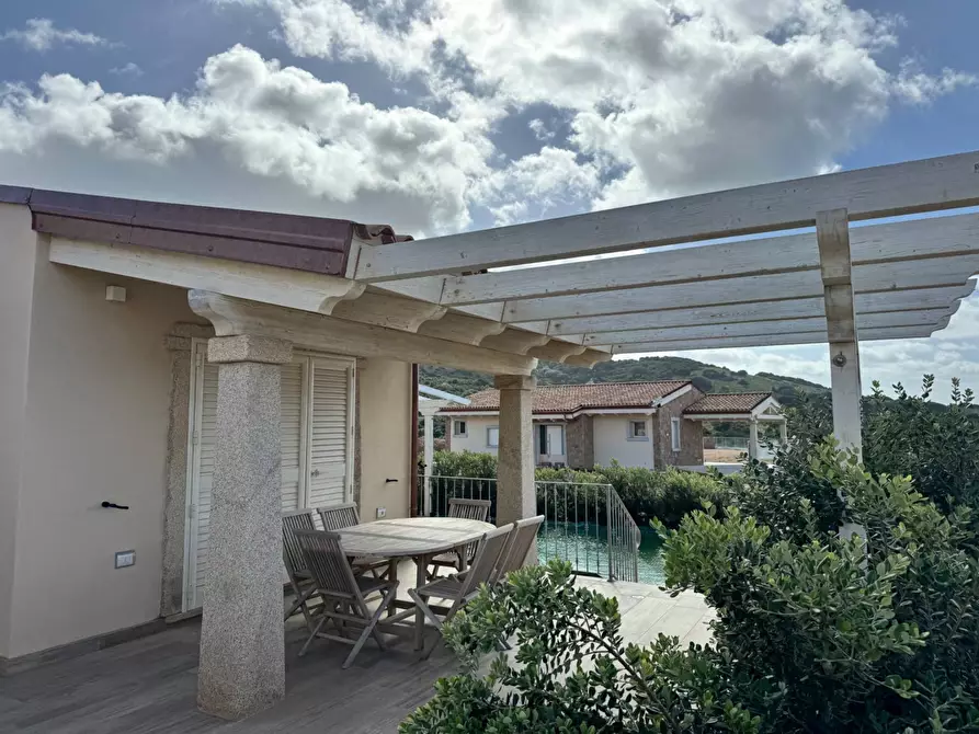 Immagine 15 di Villetta a schiera in vendita  a Trinità D'agultu E Vignola