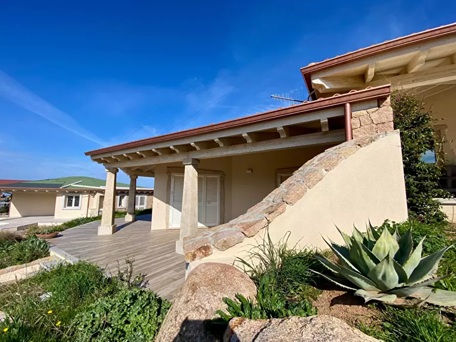 Immagine 6 di Villetta a schiera in vendita  in Isola Rossa a Trinità D'agultu E Vignola