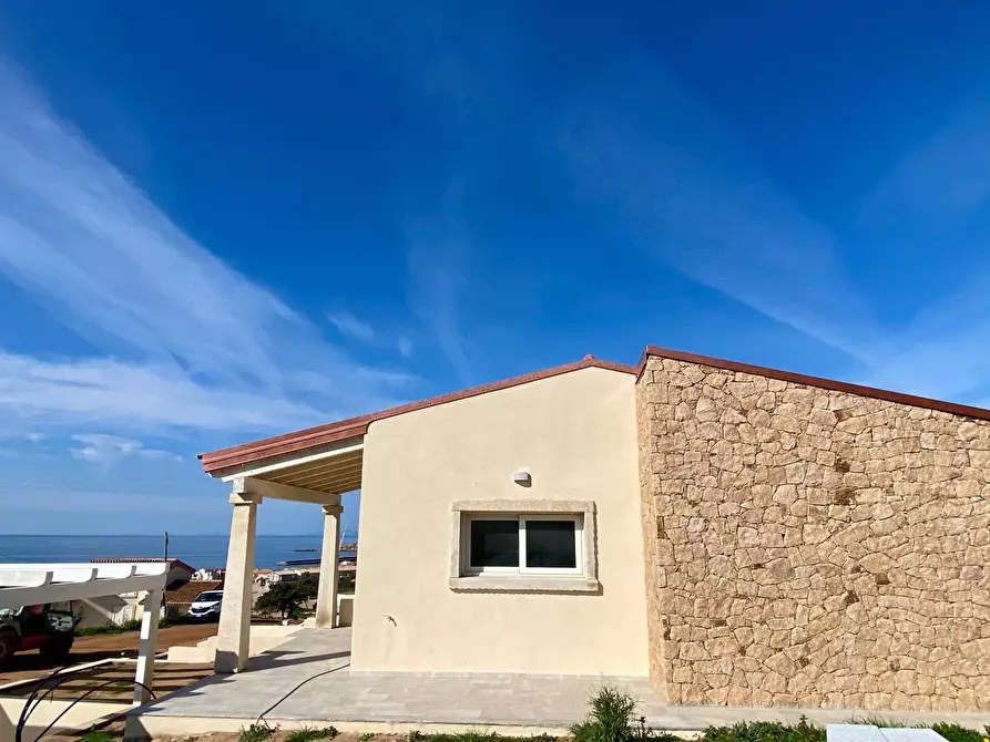 Immagine 2 di Villetta a schiera in vendita  in Isola Rossa a Trinità D'agultu E Vignola