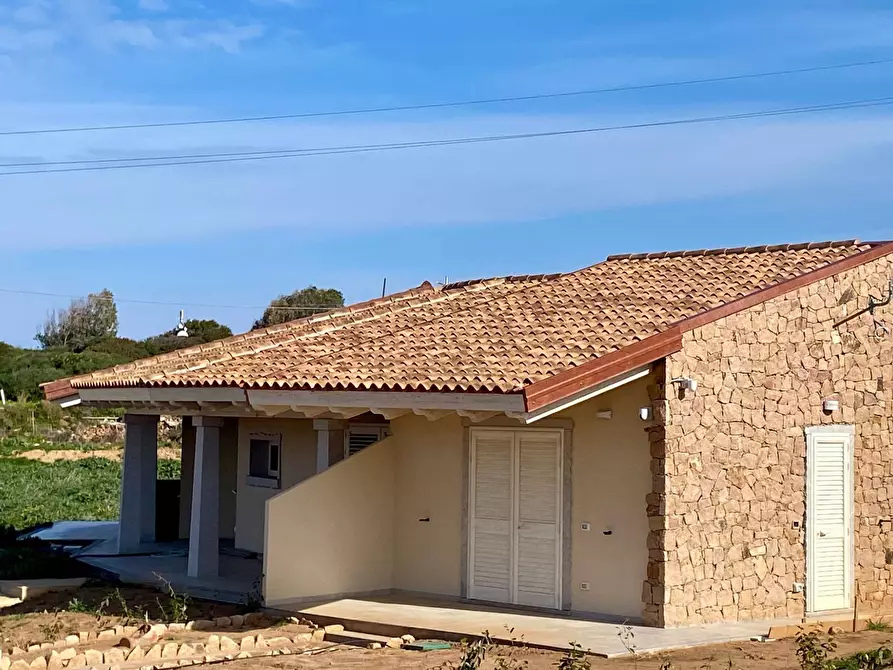 Immagine 11 di Villetta a schiera in vendita  in Isola Rossa a Trinità D'agultu E Vignola