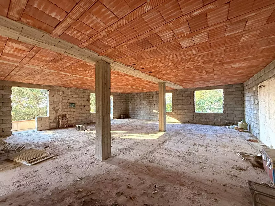 Immagine 7 di Palazzo in vendita  in Via Mare sn a Badesi