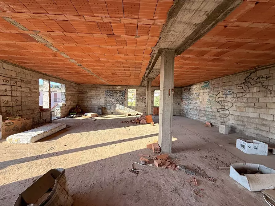 Immagine 10 di Palazzo in vendita  in Via Mare sn a Badesi