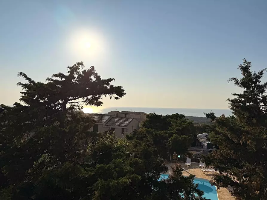 Immagine 14 di Palazzo in vendita  in Via Mare sn a Badesi