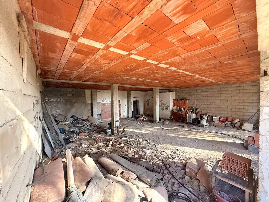 Immagine 18 di Palazzo in vendita  in Via Mare sn a Badesi