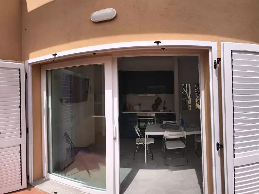 Immagine 11 di Appartamento in vendita  a Trinità D'agultu E Vignola