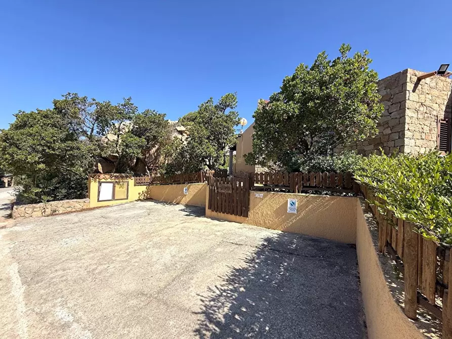 Immagine 3 di Villetta a schiera in vendita  a Trinità D'agultu E Vignola