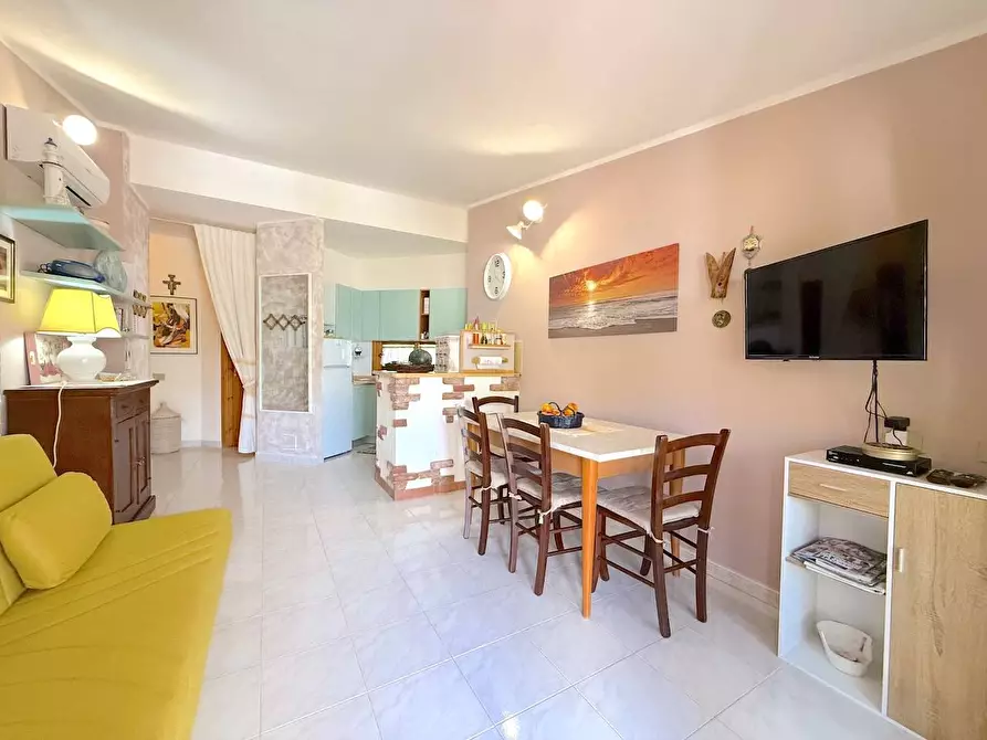 Immagine 25 di Villetta a schiera in vendita  a Trinità D'agultu E Vignola