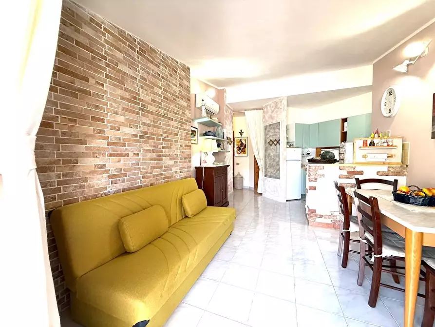 Immagine 26 di Villetta a schiera in vendita  a Trinità D'agultu E Vignola