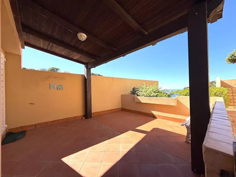 Immagine 15 di Appartamento in vendita  a Trinità D'agultu E Vignola