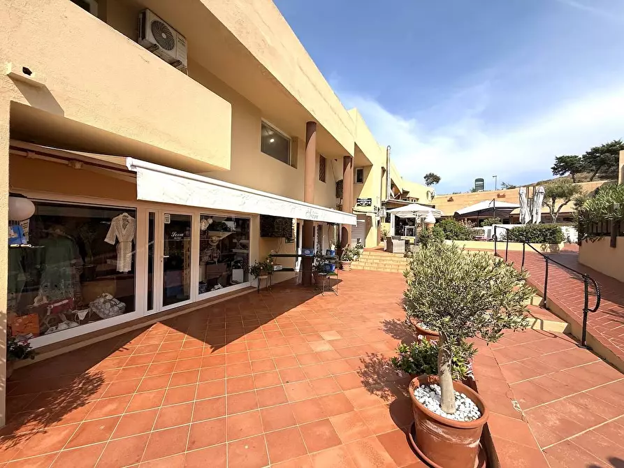 Immagine 20 di Appartamento in vendita  a Trinità D'agultu E Vignola