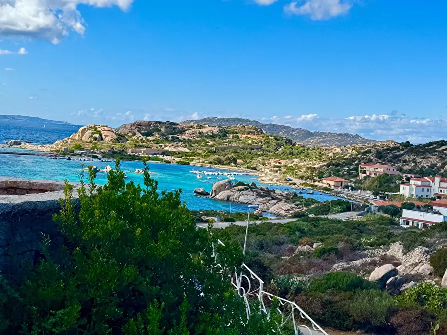 Immagine 4 di Appartamento in vendita  in Località Punta Tegge a La Maddalena