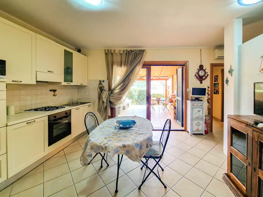 Immagine 8 di Appartamento in vendita  in Via Don Vico a La Maddalena