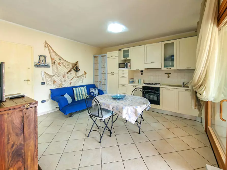 Immagine 12 di Appartamento in vendita  in Via Don Vico a La Maddalena