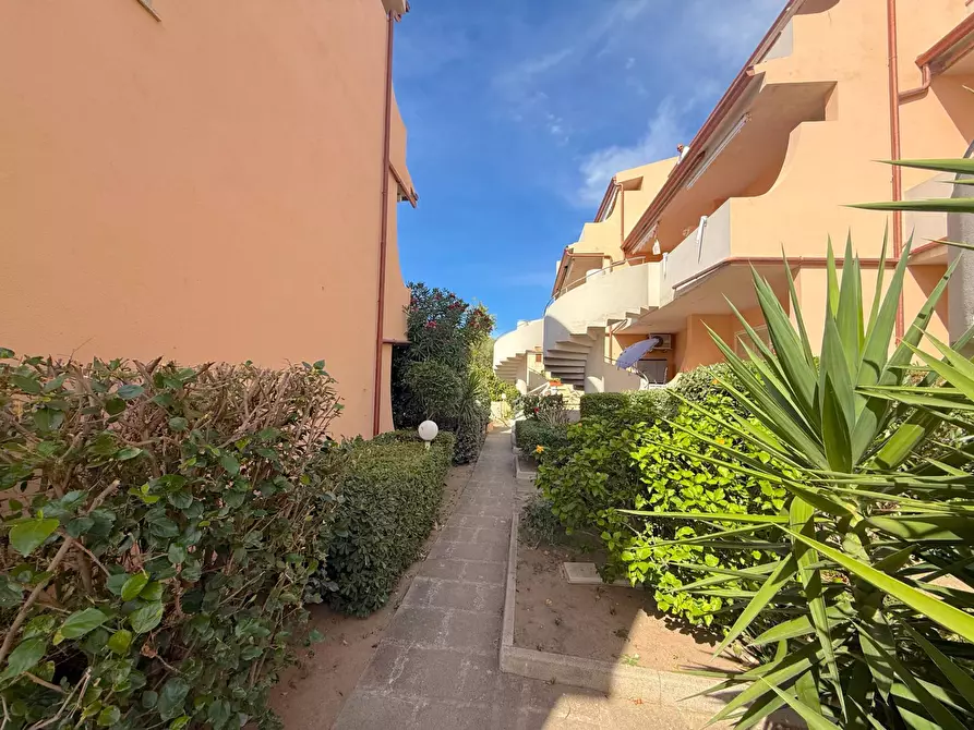 Immagine 10 di Appartamento in vendita  in Via Barcellona a Badesi