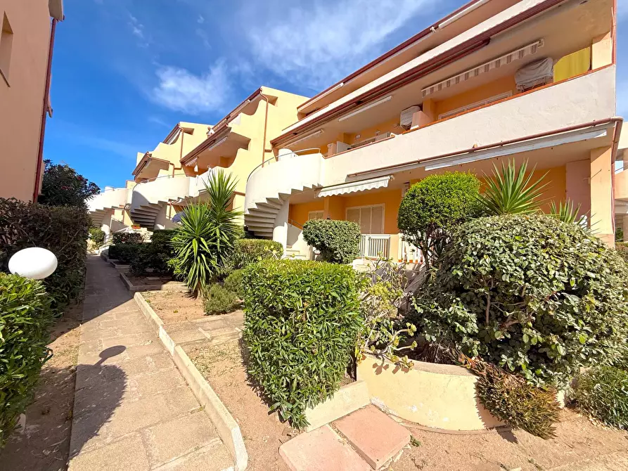 Immagine 11 di Appartamento in vendita  in Via Barcellona a Badesi