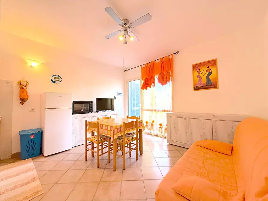 Immagine 7 di Appartamento in vendita  in Via Ugo Foscolo a Badesi