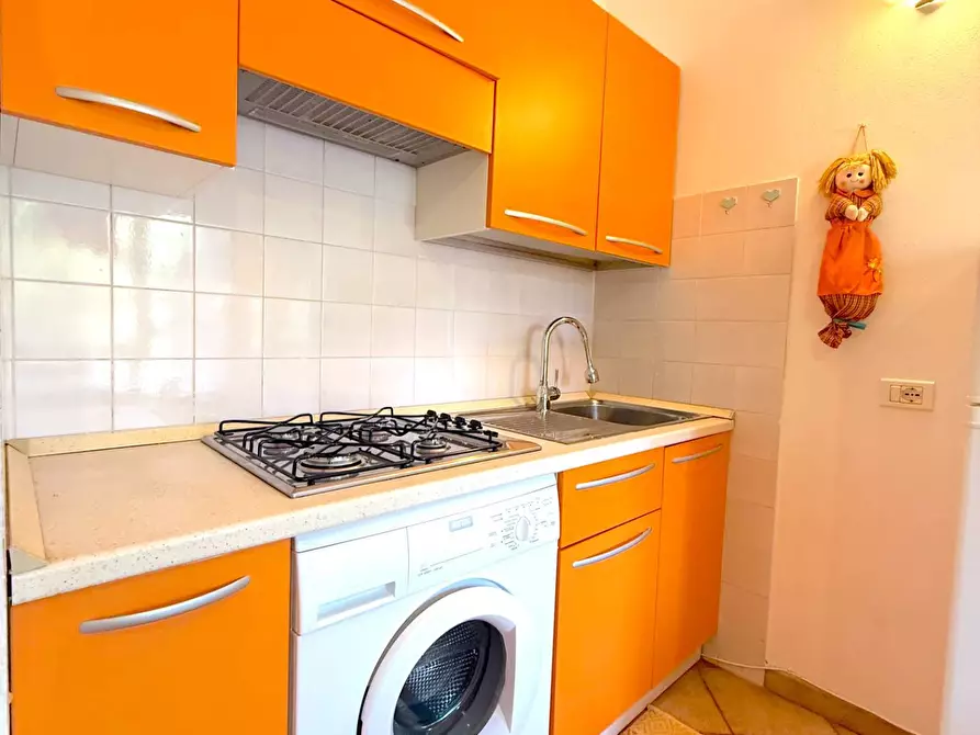 Immagine 8 di Appartamento in vendita  in Via Ugo Foscolo a Badesi