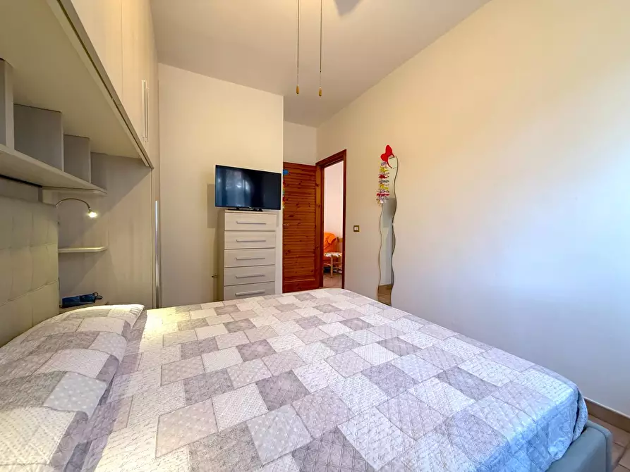 Immagine 16 di Appartamento in vendita  in Via Ugo Foscolo a Badesi