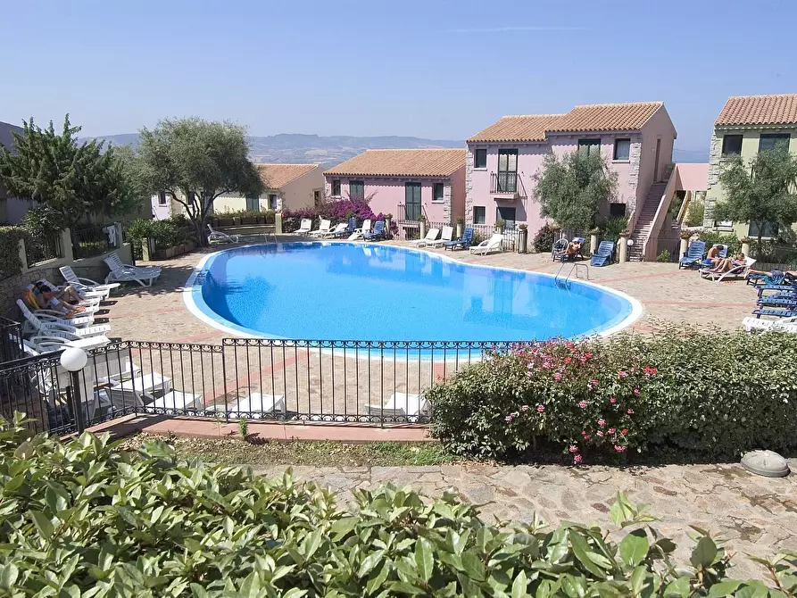 Immagine 22 di Appartamento in vendita  in Via Ugo Foscolo a Badesi