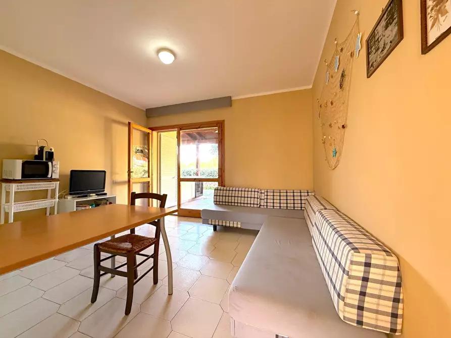 Immagine 4 di Appartamento in vendita  in VIA UGO FOSCOLO a Badesi