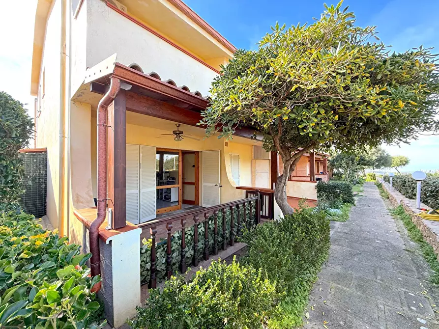 Immagine 1 di Appartamento in vendita  in VIA UGO FOSCOLO a Badesi