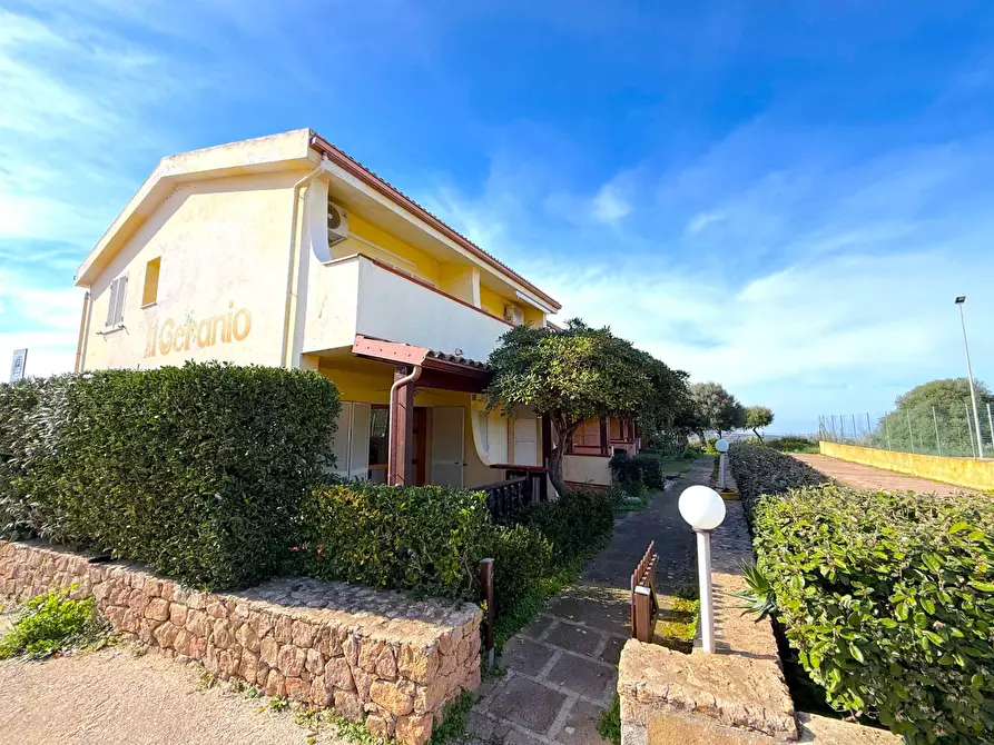 Immagine 10 di Appartamento in vendita  in VIA UGO FOSCOLO a Badesi